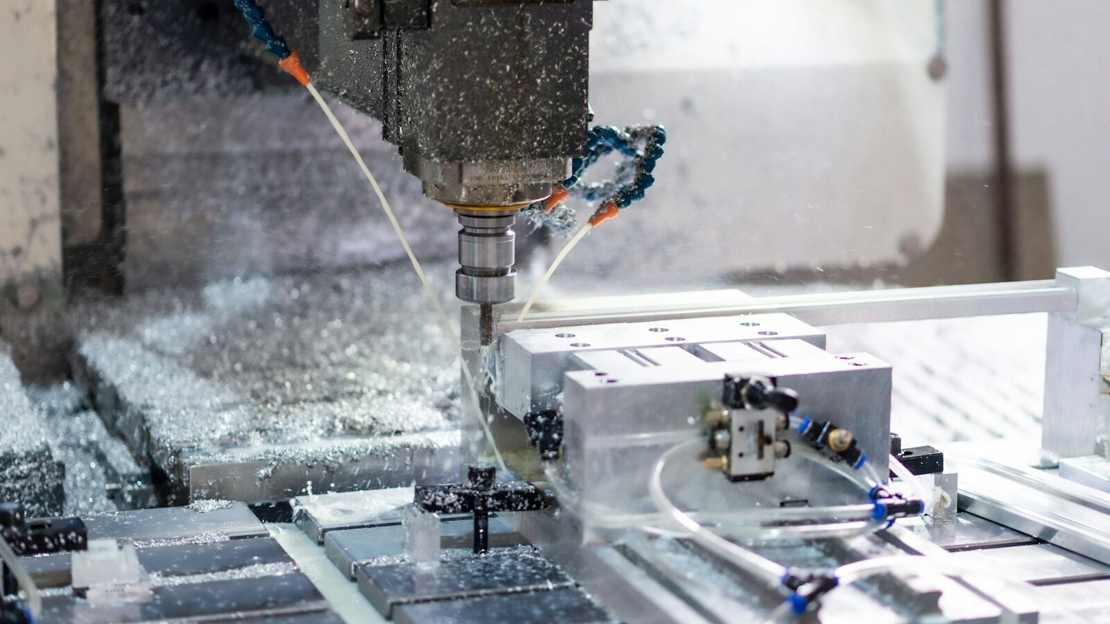 Maszyna CNC tnąca metal