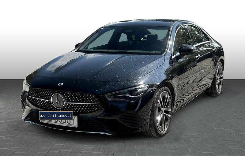 Mercedes-Benz CLA 180 DCT 4d – zdjęcie 1