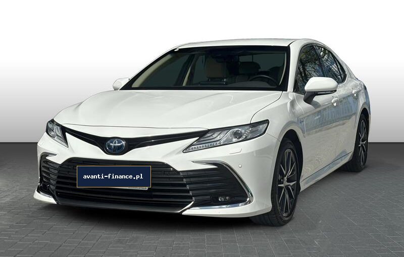 Toyota Camry 2.5 Hybrid e-CTV Executive 4d – zdjęcie 1