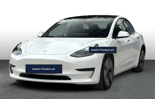 Tesla Model 3 – auto używane w najmie