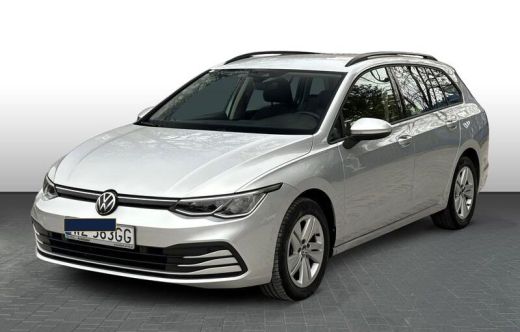 Volkswagen Golf VIII Variant – auto używane w najmie
