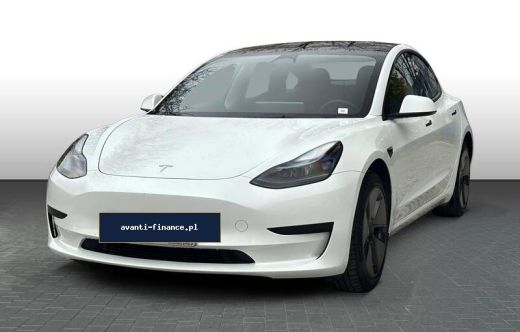 Tesla Model 3 – auto używane w najmie