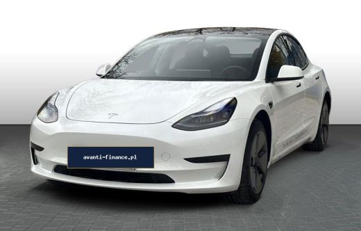Tesla Model 3 – auto używane w najmie